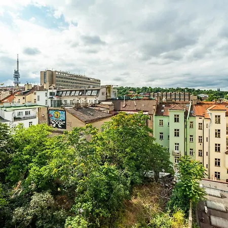 Central, Spacious, Modern 5 Bedrm Duplex W/Balcony Prague Exterior photo