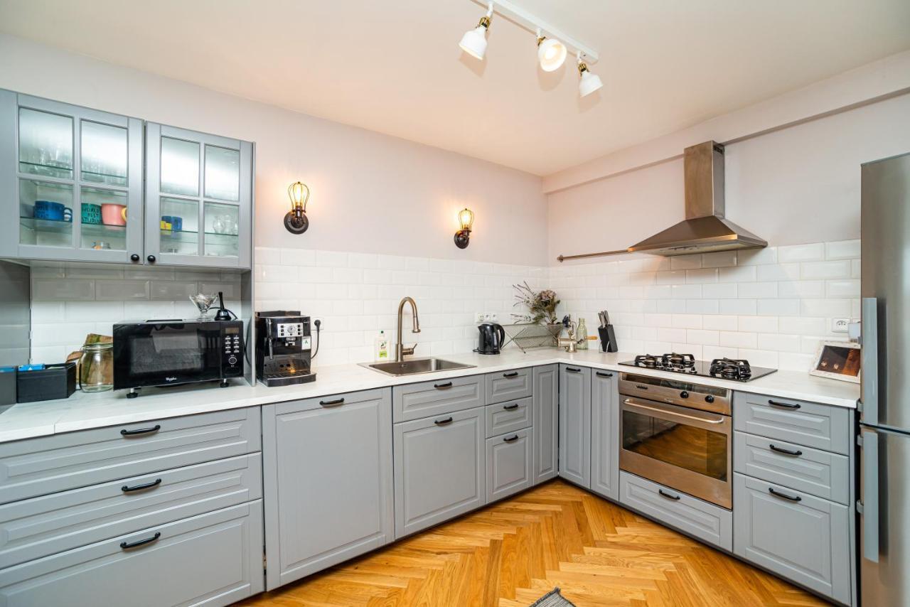 Apartmán Central, Spacious, Modern 5 Bedrm Duplex W/balcony Praha
